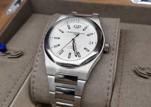 Girard Perregaux Laureato